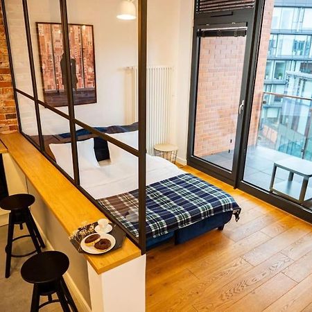 Chic Apartment In Historic Koneser Area Warszawa Eksteriør billede