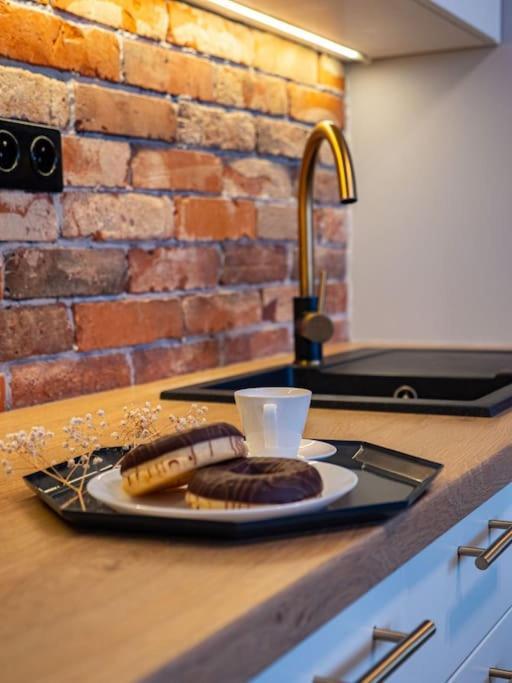 Chic Apartment In Historic Koneser Area Warszawa Eksteriør billede