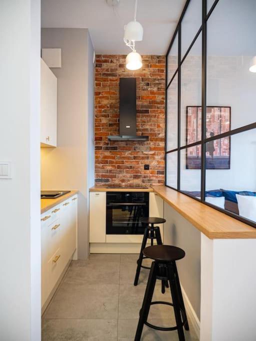 Chic Apartment In Historic Koneser Area Warszawa Eksteriør billede