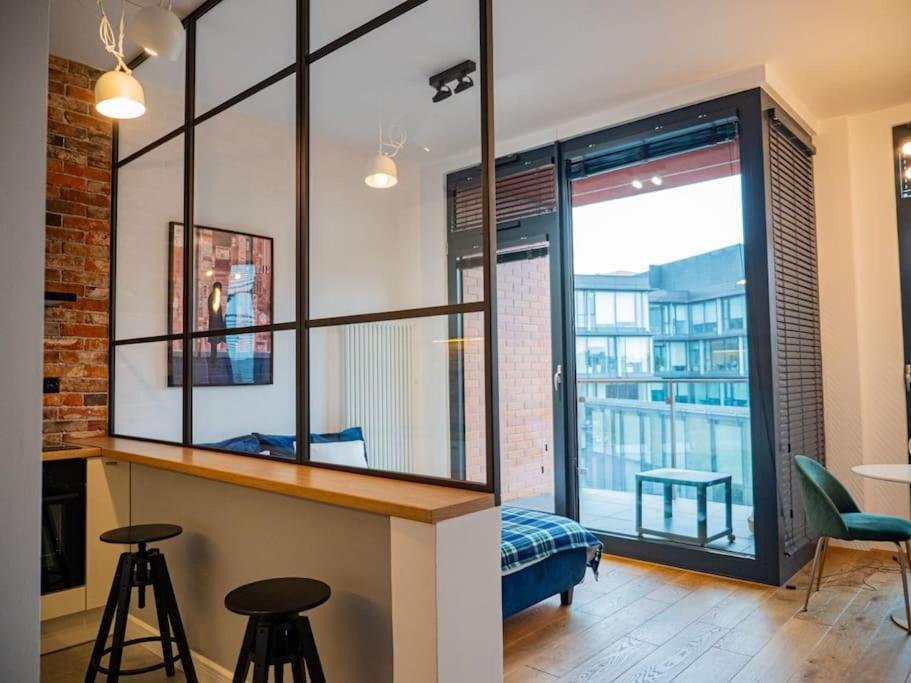 Chic Apartment In Historic Koneser Area Warszawa Eksteriør billede